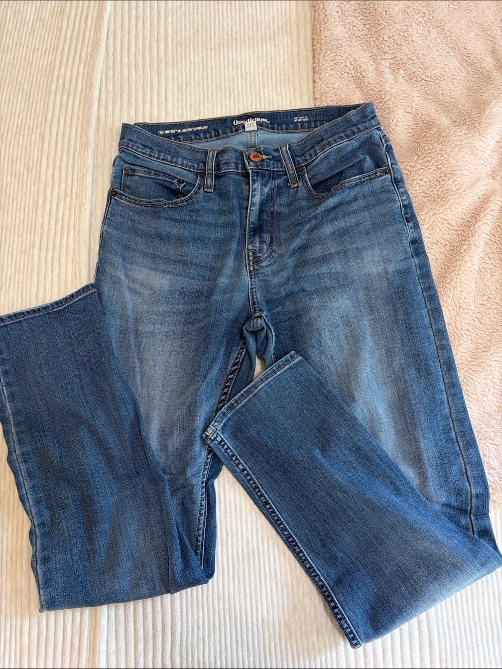 Goodfellow & Co mens Straight Leg Jeans in Medium Blue Wash
